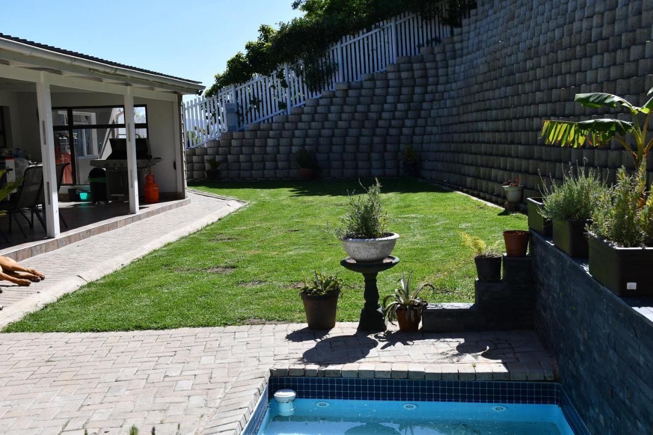 Friendz Guesthouse Knysna Eksteriør bilde
