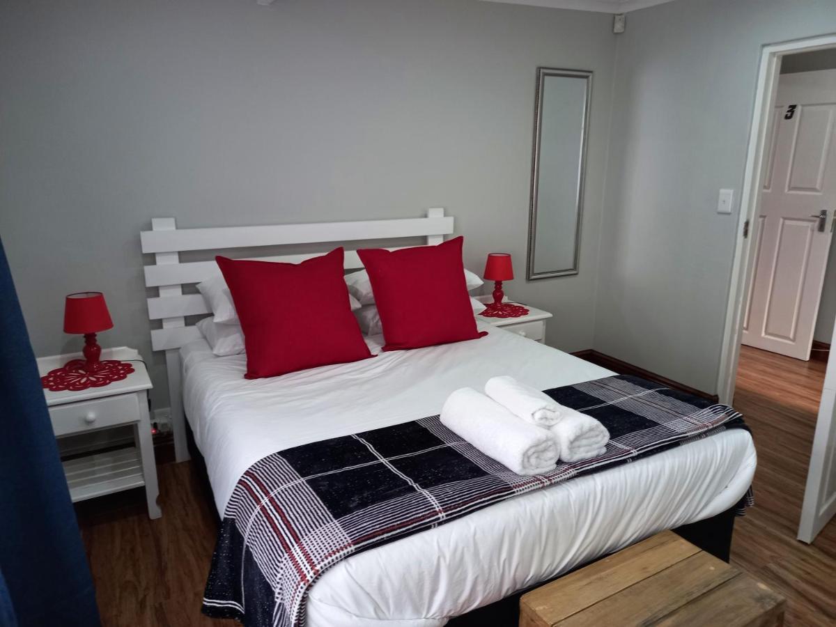 Friendz Guesthouse Knysna Eksteriør bilde