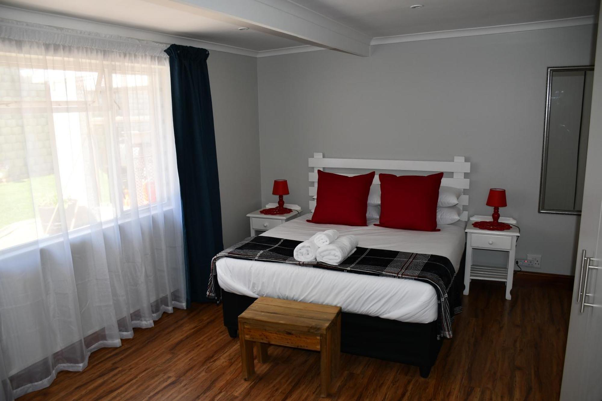 Friendz Guesthouse Knysna Rom bilde