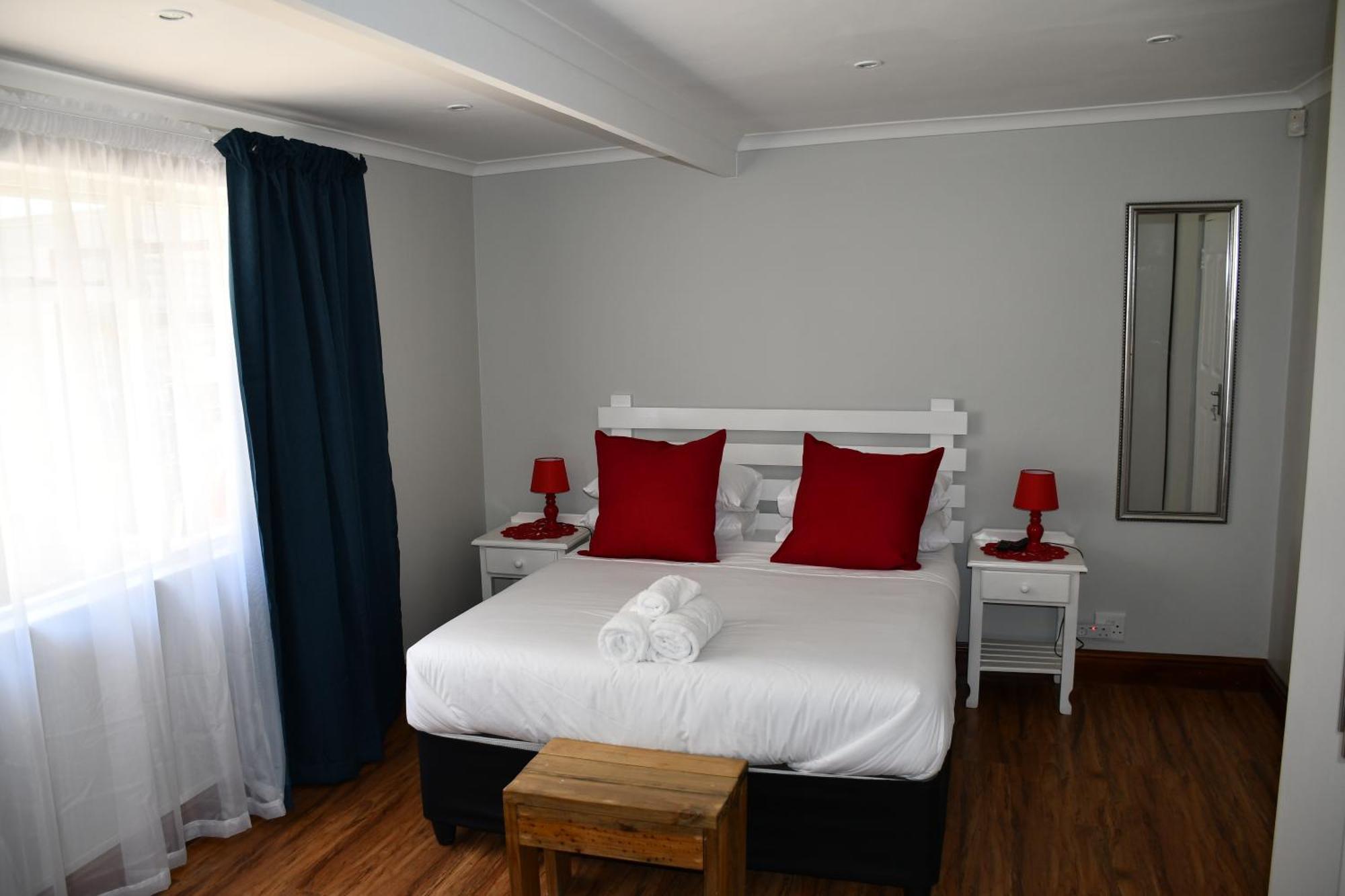 Friendz Guesthouse Knysna Rom bilde